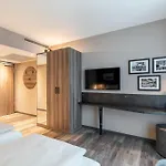 Hotel Harbr Ludwigsburg, A Member Of Radisson Individuals 3*