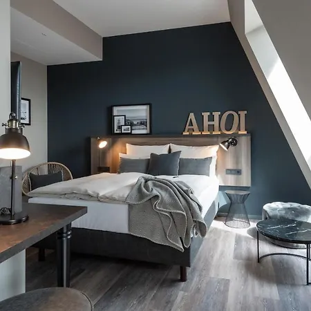 Harbr. Hotel