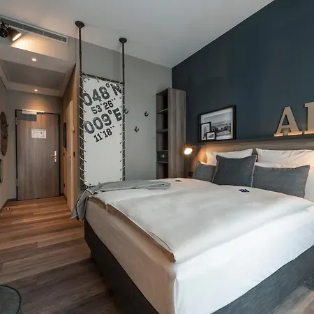 Hotel Harbr.